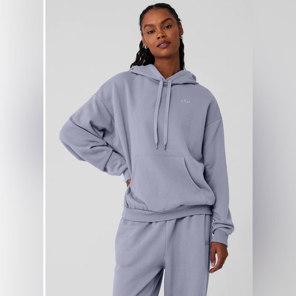 Alo accolade hoodie in fog